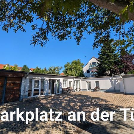 Fewo Urban Gotha-Apartment Ekhof- Am Schlosspark- Parken An Der Der Tuer- Barrierefrei, 900 Meter Zum Bahnhof - Wallbox Εξωτερικό φωτογραφία
