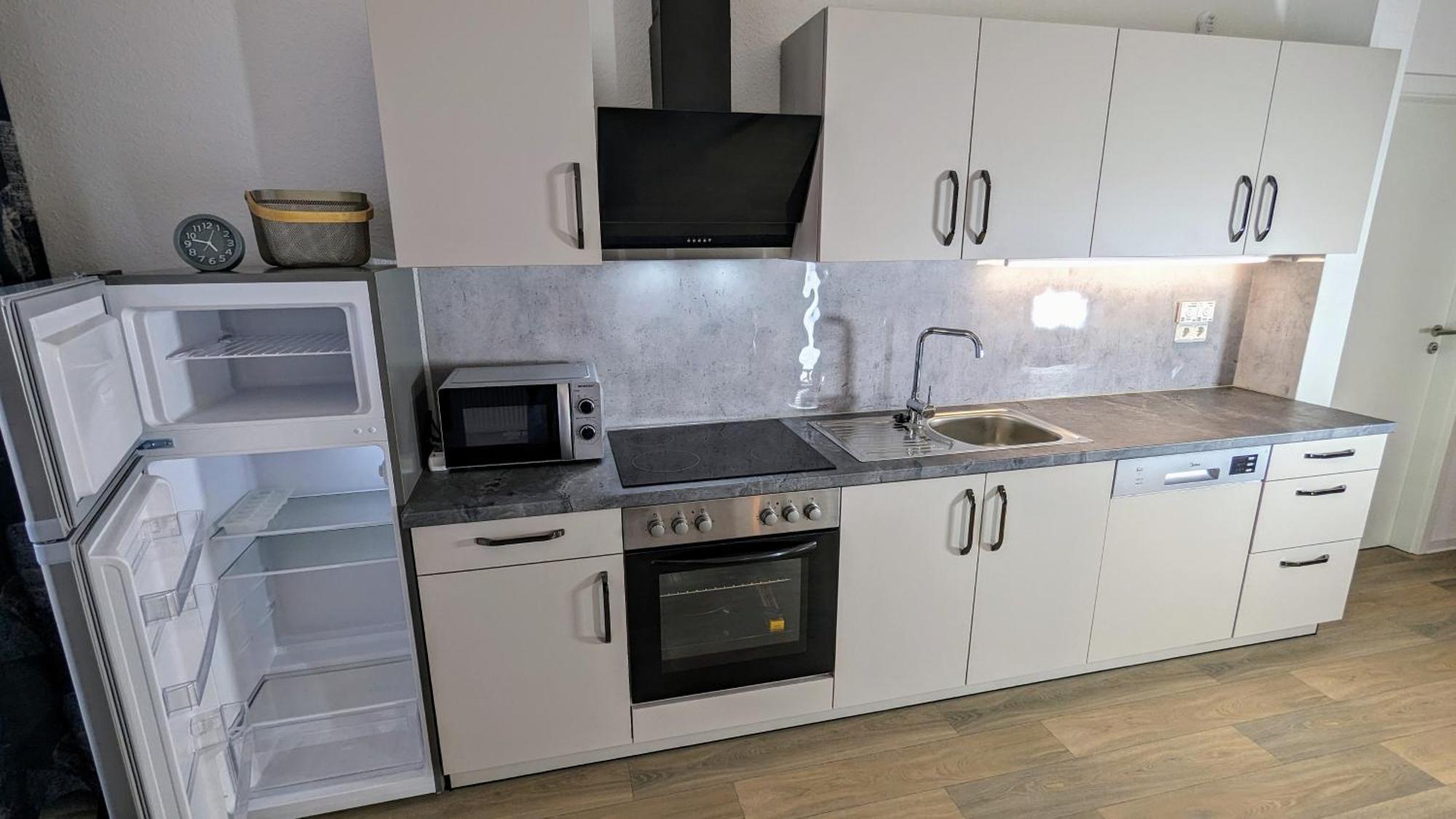 Fewo Urban Gotha-Apartment Ekhof- Am Schlosspark- Parken An Der Der Tuer- Barrierefrei, 900 Meter Zum Bahnhof - Wallbox Εξωτερικό φωτογραφία