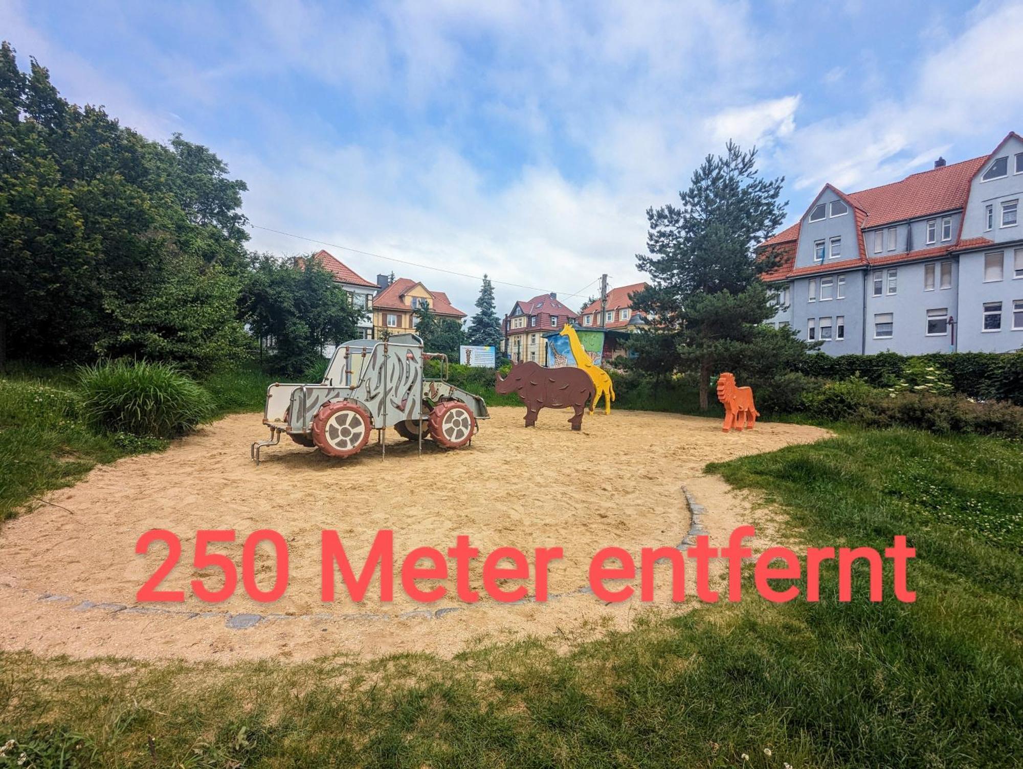 Fewo Urban Gotha-Apartment Ekhof- Am Schlosspark- Parken An Der Der Tuer- Barrierefrei, 900 Meter Zum Bahnhof - Wallbox Εξωτερικό φωτογραφία
